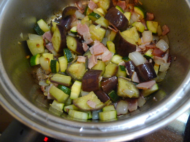大豆と野菜スープ煮途中1